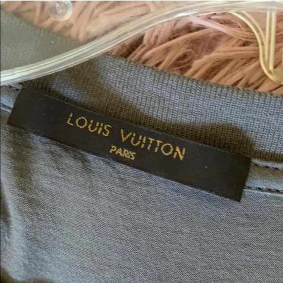 Louis Vuitton Gray T-shirt - Picture 2 of 5